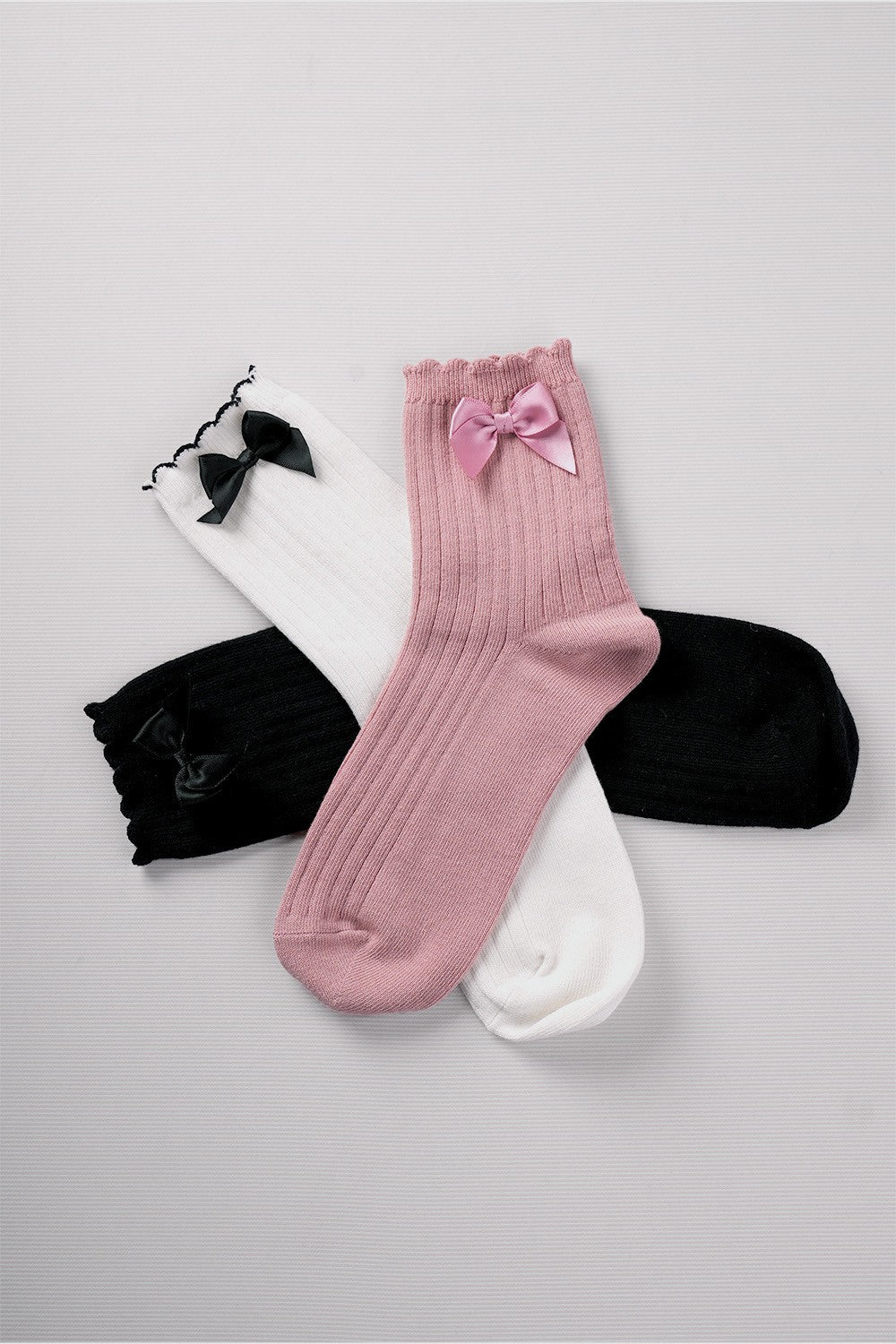 Side Bow Ribbed Crew Socks